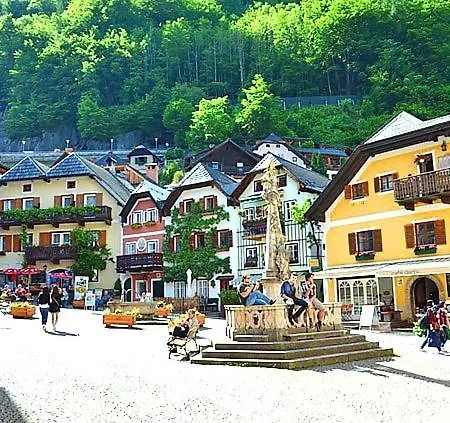 Am Hallstattersee Im Sarstein Daire