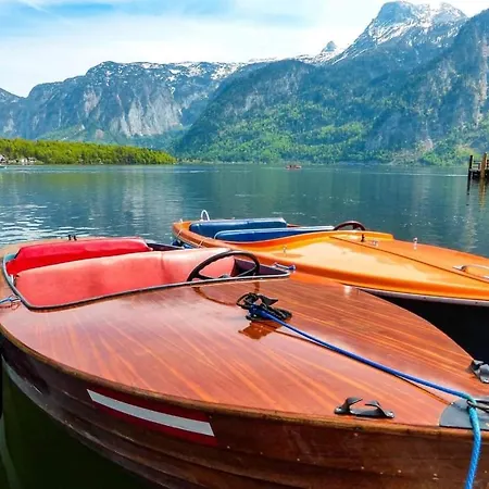 Am Hallstattersee Im Sarstein